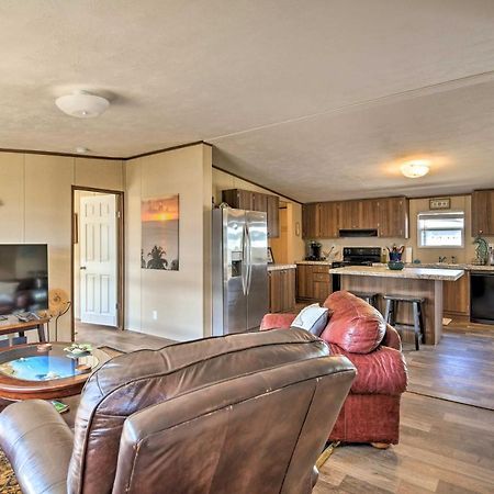 Quaint Port Oconnor Home - 3 Mi To Beach! Port O'Connor Екстериор снимка