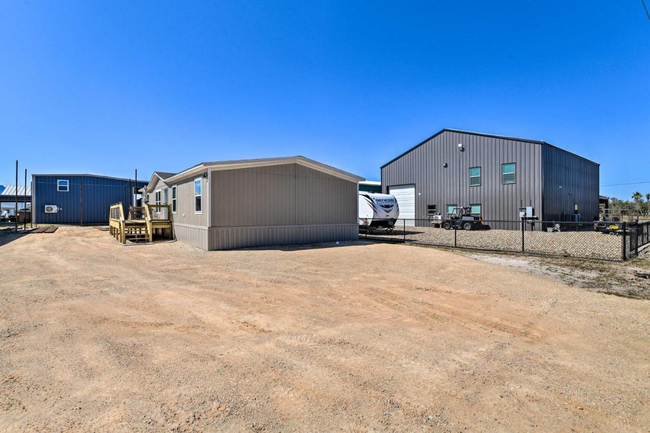 Quaint Port Oconnor Home - 3 Mi To Beach! Port O'Connor Екстериор снимка