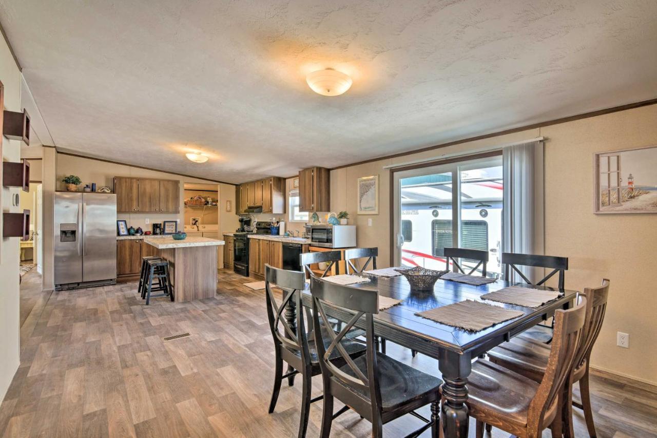 Quaint Port Oconnor Home - 3 Mi To Beach! Port O'Connor Екстериор снимка