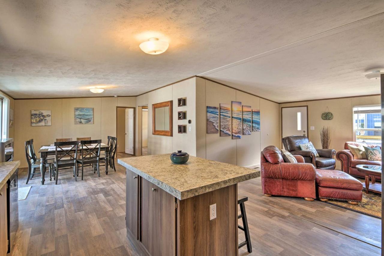 Quaint Port Oconnor Home - 3 Mi To Beach! Port O'Connor Екстериор снимка