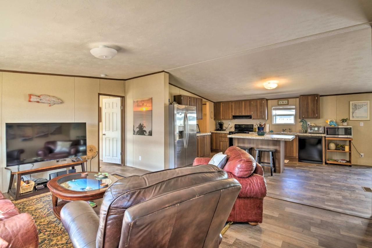Quaint Port Oconnor Home - 3 Mi To Beach! Port O'Connor Екстериор снимка